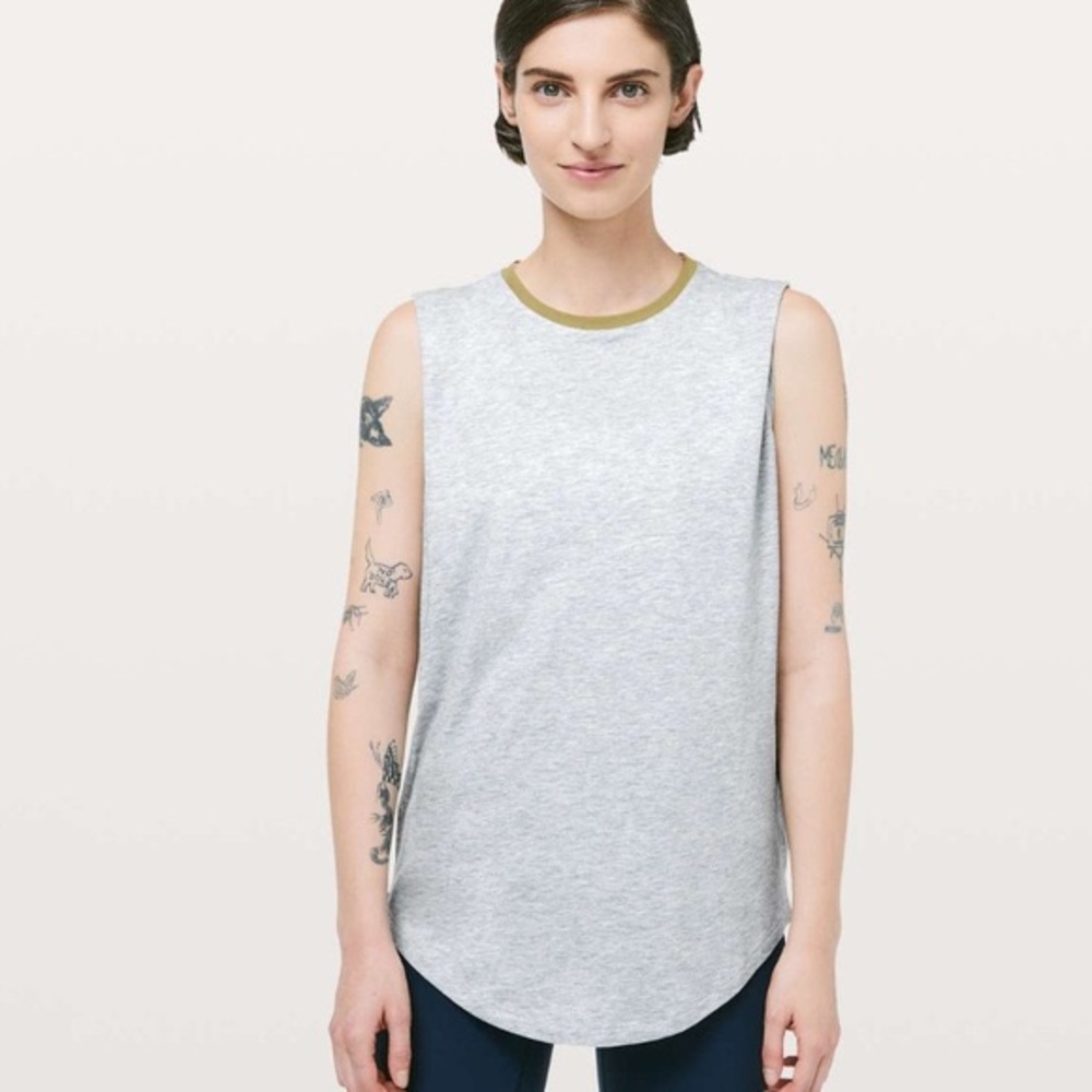 Lululemon Brunswick Muscle Tank
Heathered Core Light Grey / Golden Lime
